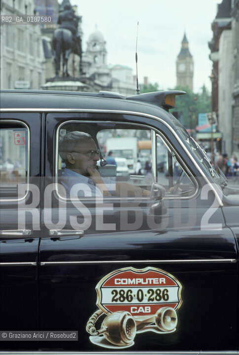 ( GRAN BRETAGNA  )  LONDRA  : TAXI  © 1990 Graziano Arici/Rosebud2 / GEO