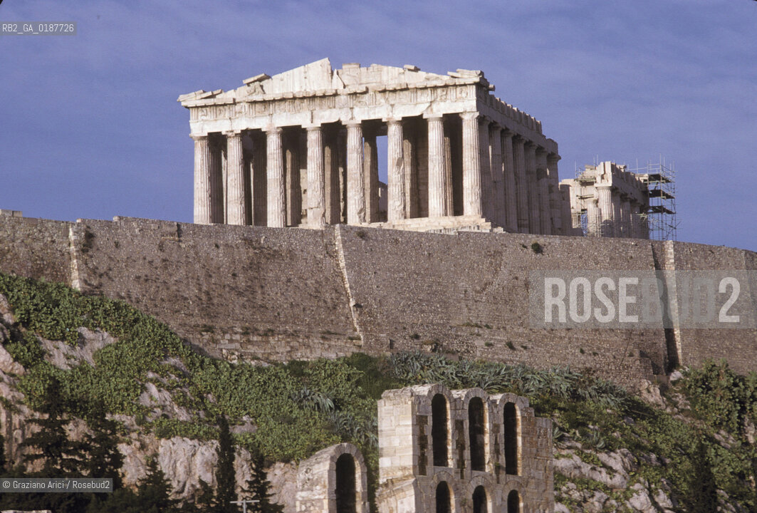 ( GRECIA  ) ATENE : ACROPOLI E PARTENONE  - © 1990 Graziano Arici/Rosebud2 / GEO / TEMPIO DI ATENA