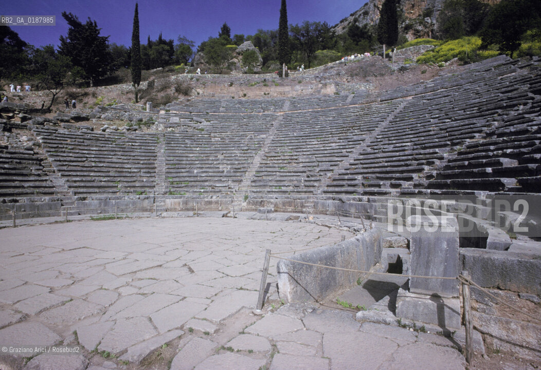 ( GRECIA  ) DELFI : IL TEATRO  © 1990 Graziano Arici/Rosebud2 / GEO / FOCIDE /