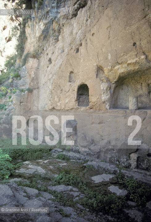 ( GRECIA  ) DELFI : LA FONTE DELLE MUSE CASTALIA  © 1990 Graziano Arici/Rosebud2 / GEO / FOCIDE