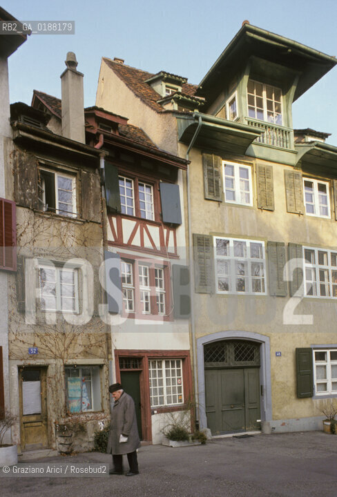 ( SVIZZERA CONFEDERAZIONE ELVETICA  ) BASILEA :  CASE DEL CENTRO STORICO   © 1995 Graziano Arici/Rosebud2 / GEO