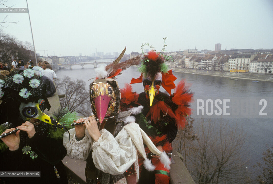 ( SVIZZERA CONFEDERAZIONE ELVETICA  ) BASILEA :  IL CARNEVALE    © 1995 Graziano Arici/Rosebud2 / GEO / MASCHERA FIUME RENO