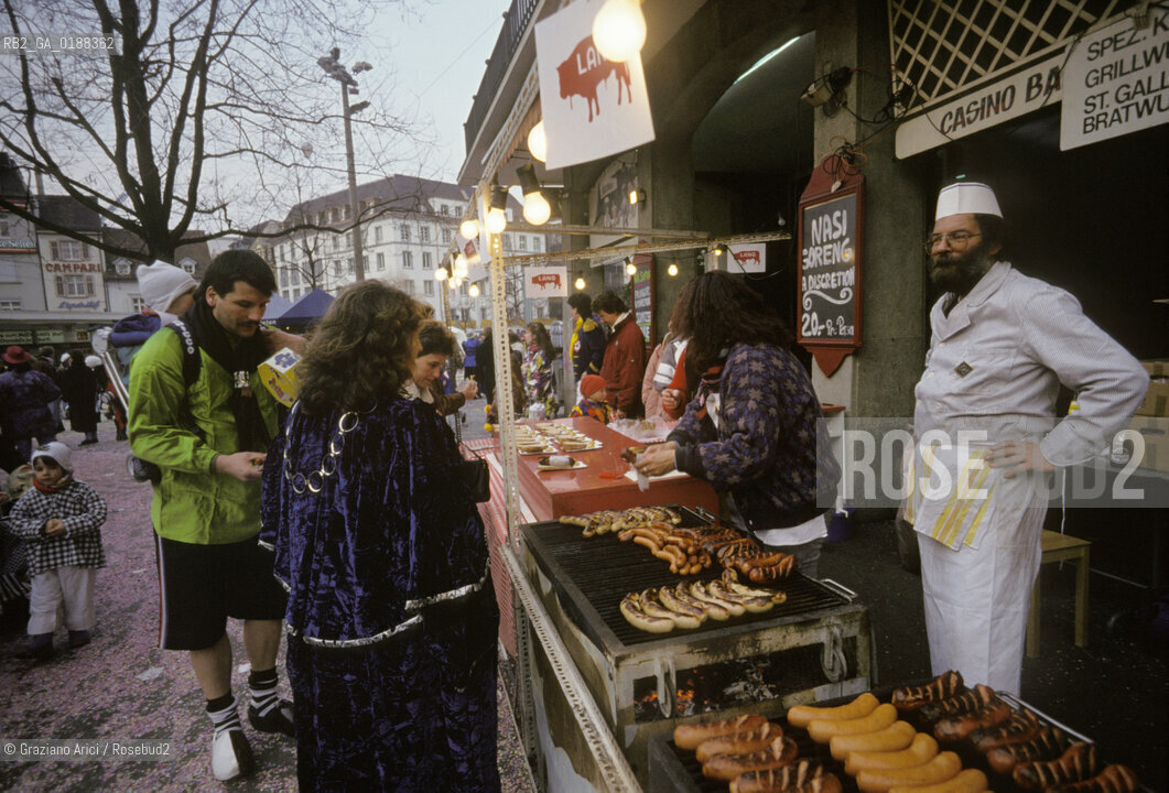 ( SVIZZERA CONFEDERAZIONE ELVETICA  ) BASILEA :  IL CARNEVALE    © 1995 Graziano Arici/Rosebud2 / GEO / MASCHERA SALCICCE GASTRONOMIA