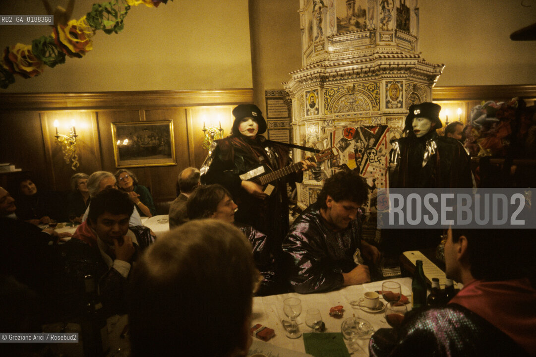 ( SVIZZERA CONFEDERAZIONE ELVETICA  ) BASILEA :  IL CARNEVALE    © 1995 Graziano Arici/Rosebud2 / GEO / MASCHERA