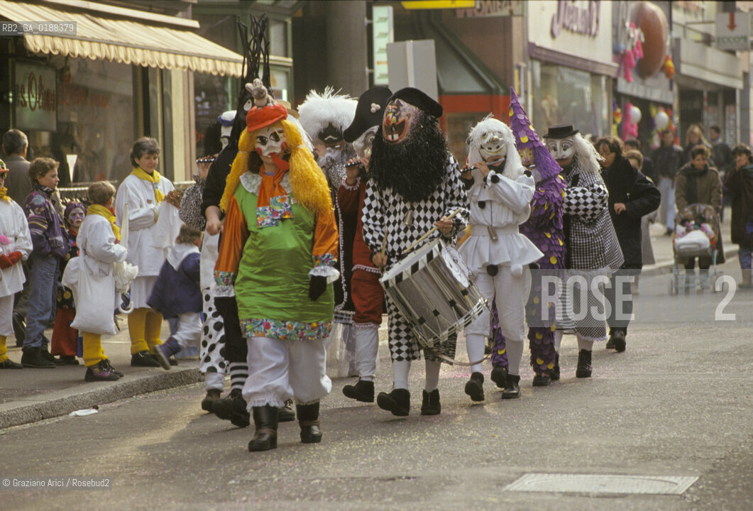 ( SVIZZERA CONFEDERAZIONE ELVETICA  ) BASILEA :  IL CARNEVALE    © 1995 Graziano Arici/Rosebud2 / GEO / MASCHERA