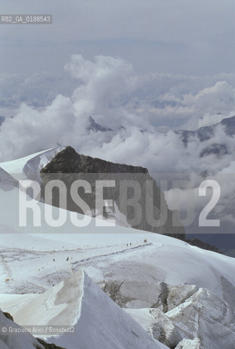 ( SVIZZERA CONFEDERAZIONE ELVETICA  ) CANTONE DI BERNA  GHIACCIAIO DELLO JUNGFRAU   © 1995 Graziano Arici/Rosebud2 / GEO SCI NEVE MONTAGNA