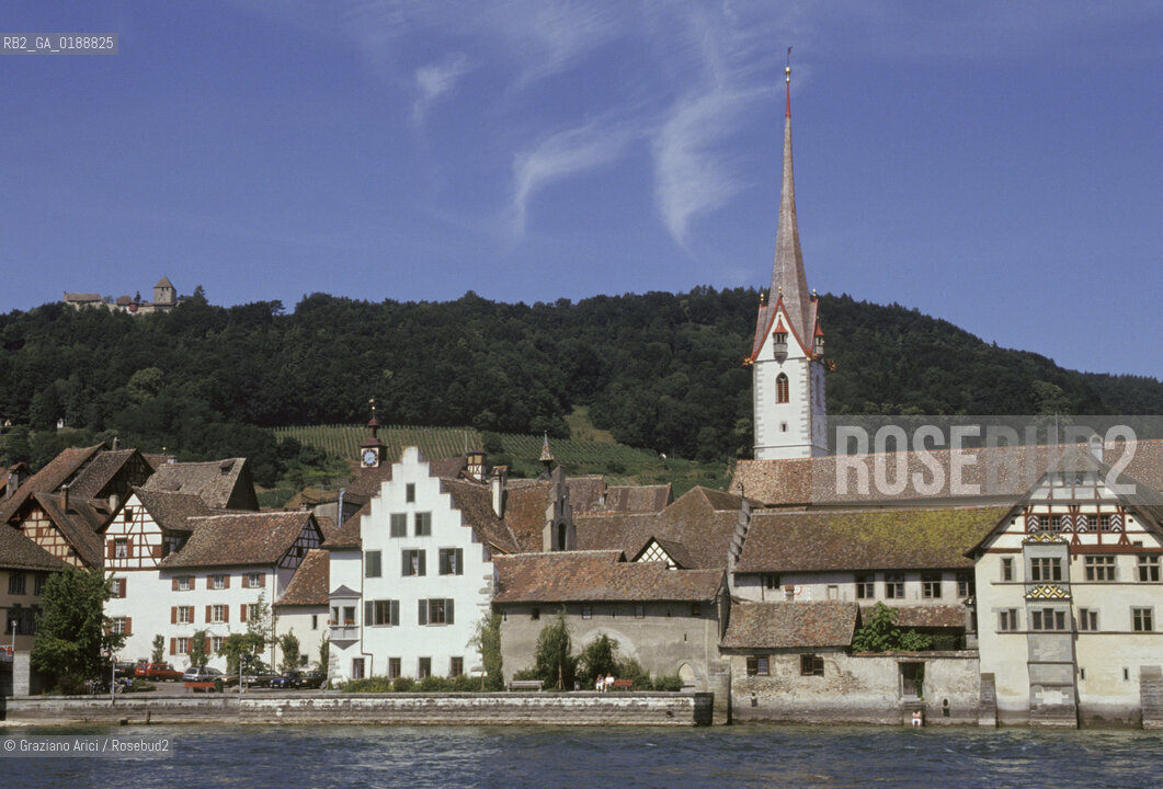 ( SVIZZERA CONFEDERAZIONE ELVETICA  )  CANTONE DI SCIAFFUSA STEIN AM RHEIN :  IL FIUME RENO  © 1995 Graziano Arici/Rosebud2 / GEO