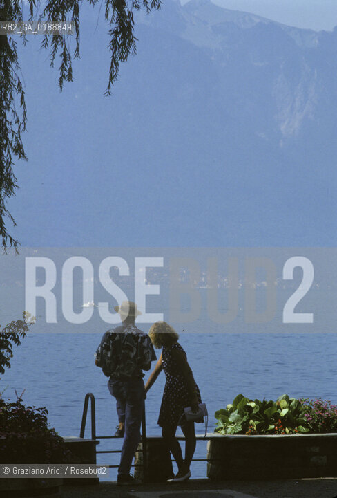 ( SVIZZERA CONFEDERAZIONE ELVETICA  )  CANTONE DI VAUD VEVEY  : IL LAGO DI GINEVRA  © 1995 Graziano Arici/Rosebud2 / GEO