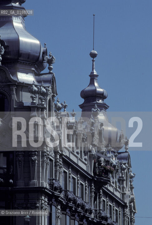 ( SVIZZERA CONFEDERAZIONE ELVETICA  )  CANTONE DI ZURIGO ZURIGO : CASE DEL CENTRO  © 1995 Graziano Arici/Rosebud2 / GEO