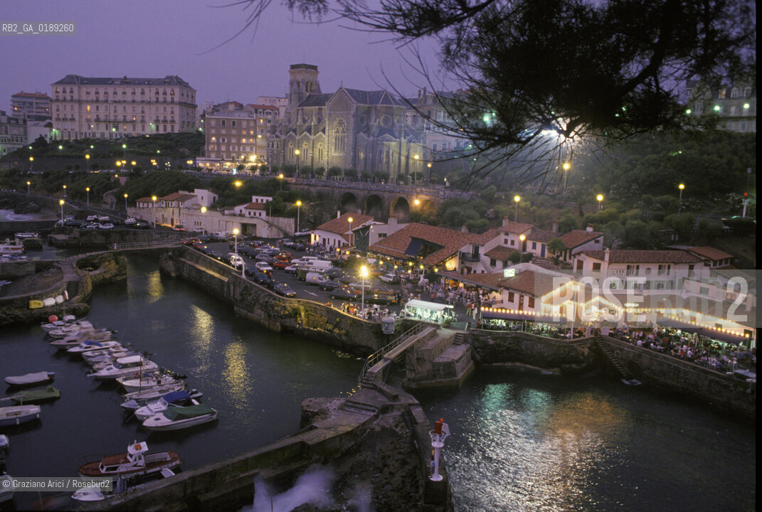 ( FRANCIA  )  PAYS BASQUE BIARRITZ : IL VECCHIO PORTO   © 1999 Graziano Arici/Rosebud2 / GEO