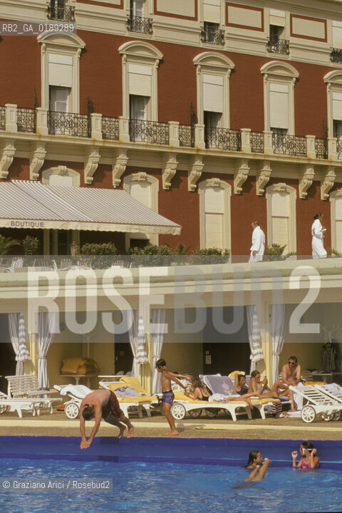 ( FRANCIA  )  PAYS BASQUE BIARRITZ : HOTEL DU PALAIS    © 1999 Graziano Arici/Rosebud2 / GEO PISCINA