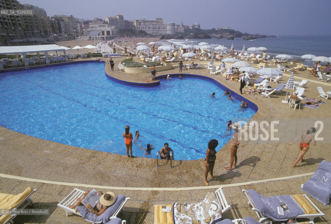 ( FRANCIA  )  PAYS BASQUE BIARRITZ : HOTEL DU PALAIS    © 1999 Graziano Arici/Rosebud2 / GEO PISCINA
