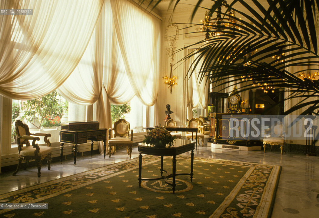 ( FRANCIA  )  PAYS BASQUE BIARRITZ : HOTEL DU PALAIS    © 1999 Graziano Arici/Rosebud2 / GEO PISCINA