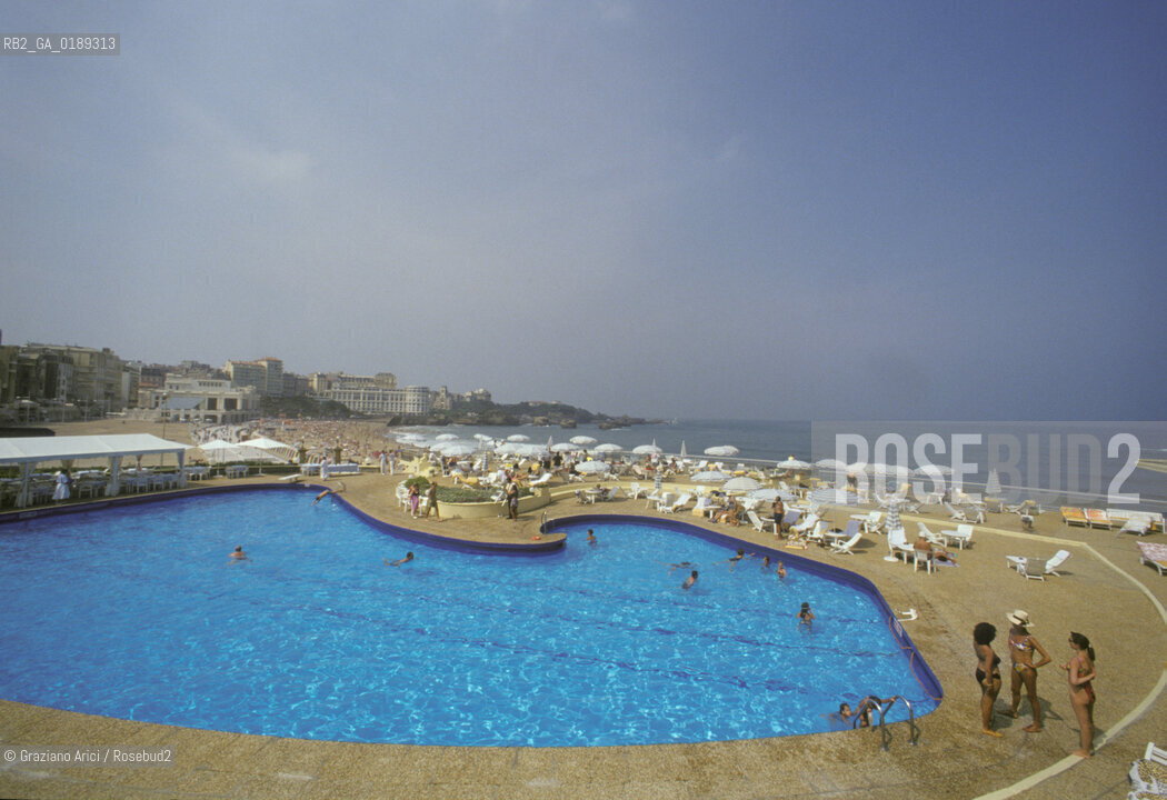 ( FRANCIA  )  PAYS BASQUE BIARRITZ : HOTEL DU PALAIS    © 1999 Graziano Arici/Rosebud2 / GEO PISCINA