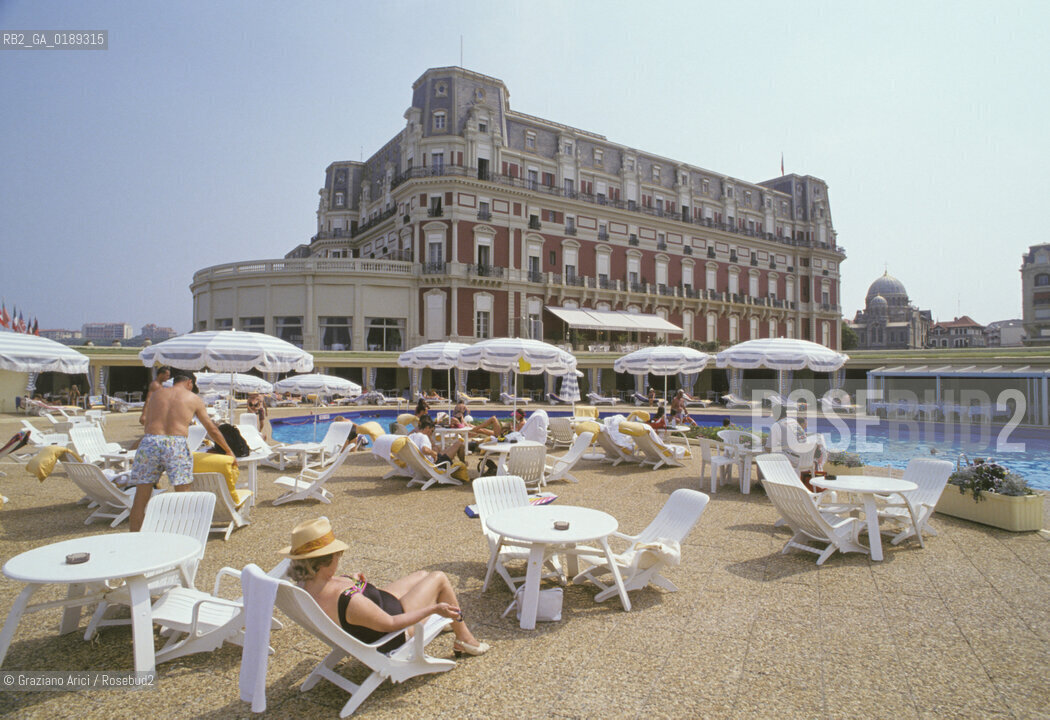 ( FRANCIA  )  PAYS BASQUE BIARRITZ : HOTEL DU PALAIS    © 1999 Graziano Arici/Rosebud2 / GEO PISCINA