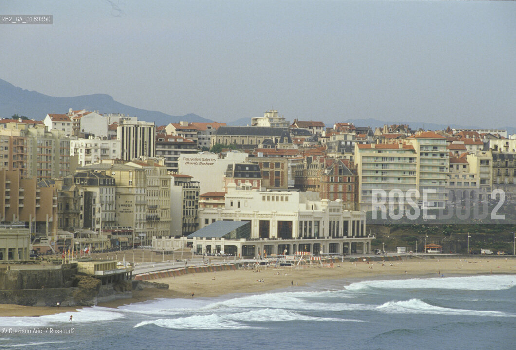 ( FRANCIA  )  PAYS BASQUE BIARRITZ : PANORAMA DELLA SPIAGGIA   © 1999 Graziano Arici/Rosebud2 / GEO
