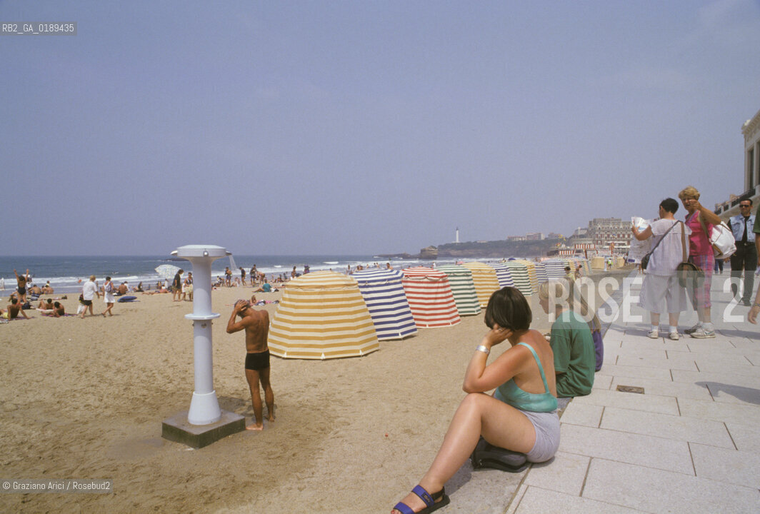 ( FRANCIA  )  PAYS BASQUE BIARRITZ :  SPIAGGIA LA GRAND PLAGE     © 1999 Graziano Arici/Rosebud2 / GEO