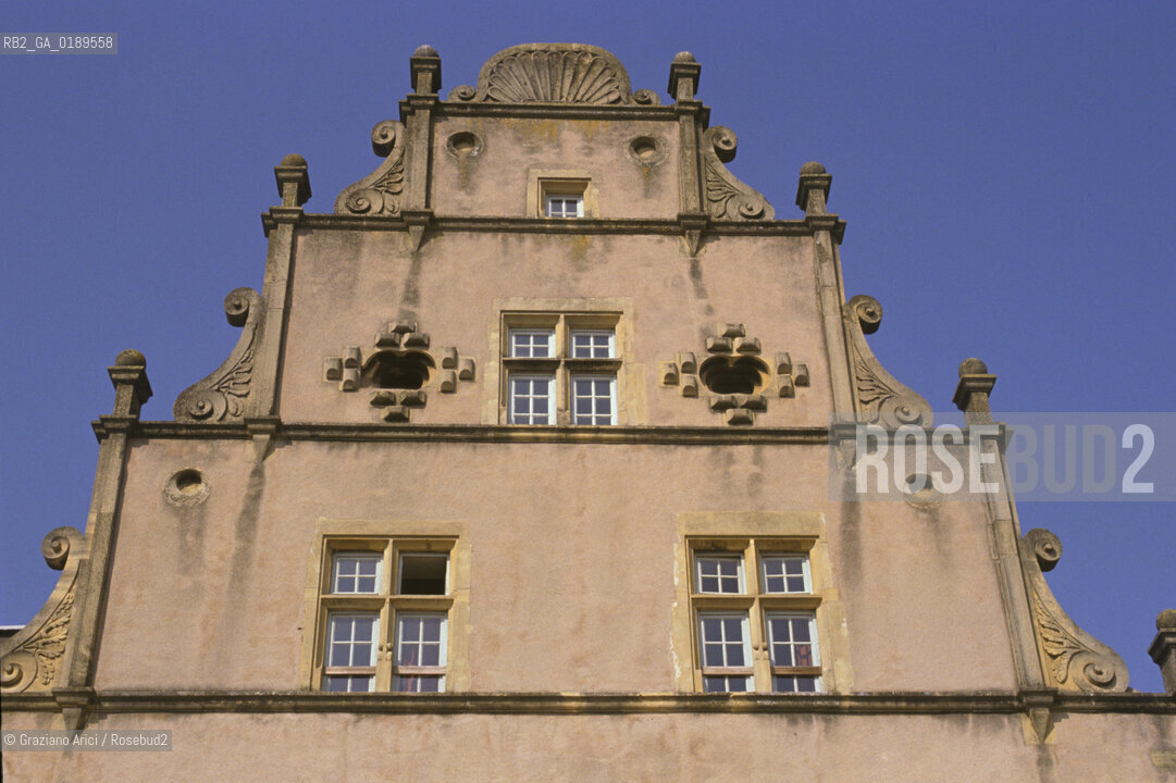 ( FRANCIA  )  ALSAZIA ROUFFACH : UNA CASA  © 1999 Graziano Arici/Rosebud2 / GEO