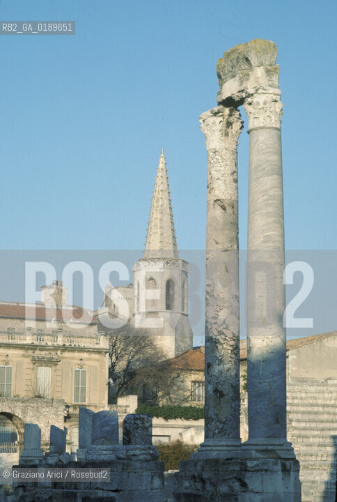 ( FRANCIA  )  PROVENCE-ALPES-COTE DAZUR ARLES : TEATRO ROMANO  © 1999 Graziano Arici/Rosebud2 / GEO