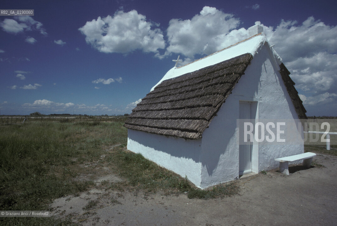 ( FRANCIA  )  PROVENCE-ALPES-COTE DAZUR PARCO NATURALE DELLA CAMARGUE : CABANE DE GUARDIAN © 1999 Graziano Arici/Rosebud2 / GEO CASA