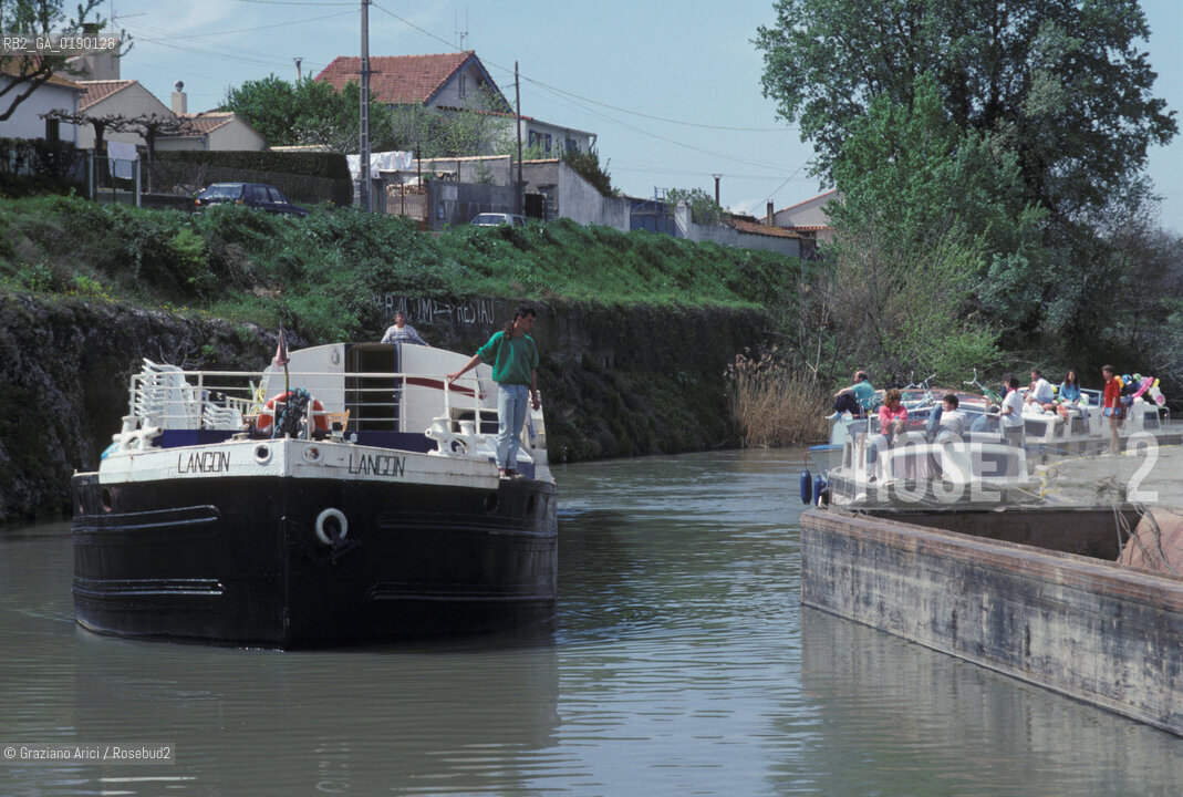 ( FRANCIA  )  LANGUEDOC-ROUSSILLON  BEZIERS : LE NOVE CHIUSE DEL CANAL DU MIDI © 1999 Graziano Arici/Rosebud2 / GEO CANALE