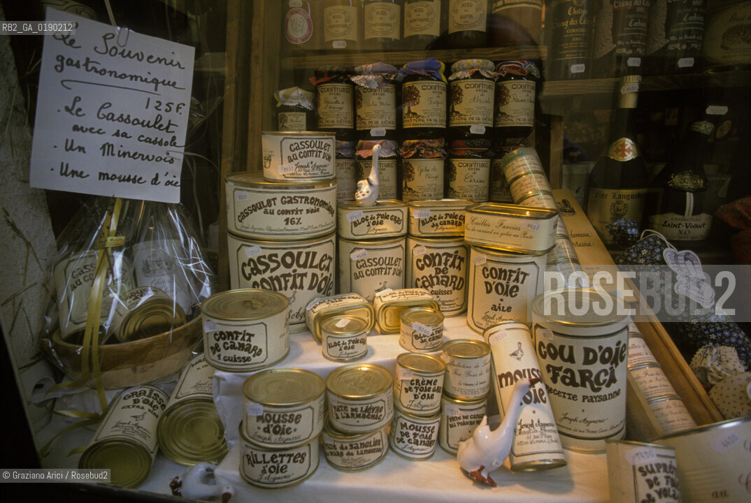 ( FRANCIA  )  LANGUEDOC-ROUSSILLON  CARCASSONNE : LA CITE CASSOULET CONFIT DE CANARD FOI GRAS © 1999 Graziano Arici/Rosebud2 / GEO CASTELLO ERESIA CATARA CATARI GASTRONOMIA