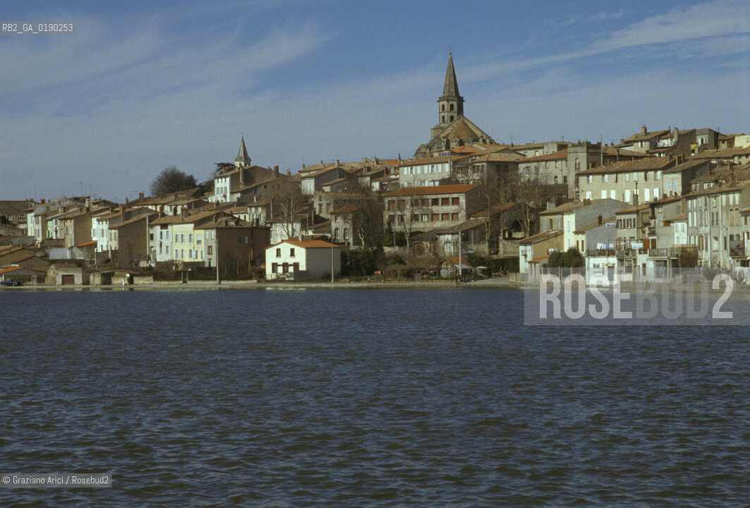 ( FRANCIA  )  MIDI-PYRENEES CASTELNAUDARY : IL LAGO © 1999 Graziano Arici/Rosebud2 / GEO