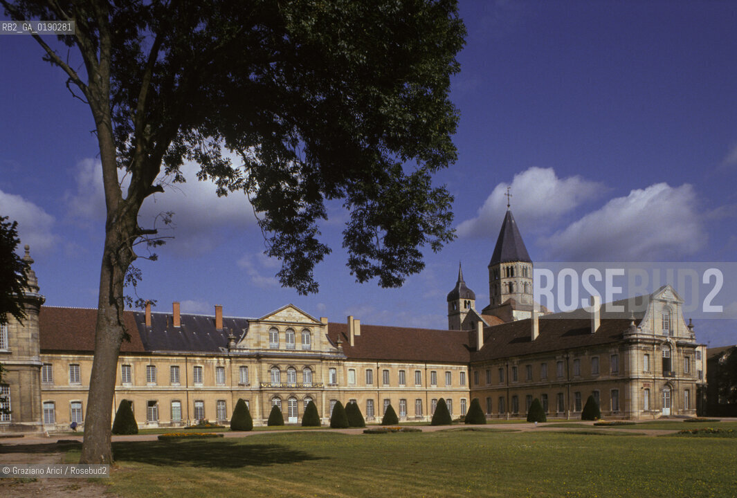 ( FRANCIA  )  BORGOGNA  CLUNY : ABBAZIA E CHIESA DI ST-PIERRE ET ST-PAUL © 1999 Graziano Arici/Rosebud2 / GEO