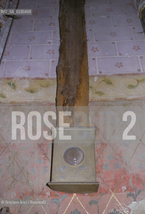 ( FRANCIA  )  LANGUEDOC-ROUSSILLON FANJEAUX : CHIESA MIRACOLO DELLA TRAVE © 1999 Graziano Arici/Rosebud2 / GEO ERESIA CATARA CATARI