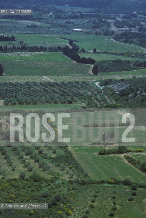 ( FRANCIA  )  LANGUEDOC-ROUSSILLON PANORAMA © 1999 Graziano Arici/Rosebud2 / GEO