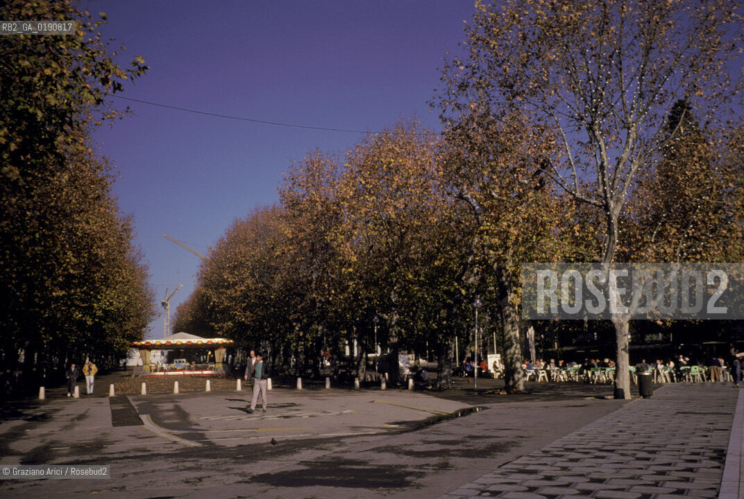 ( FRANCIA  )  LANGUEDOC-ROUSSILLON  MONTPELLIER : LESPLANADE © 1999 Graziano Arici/Rosebud2 / GEO