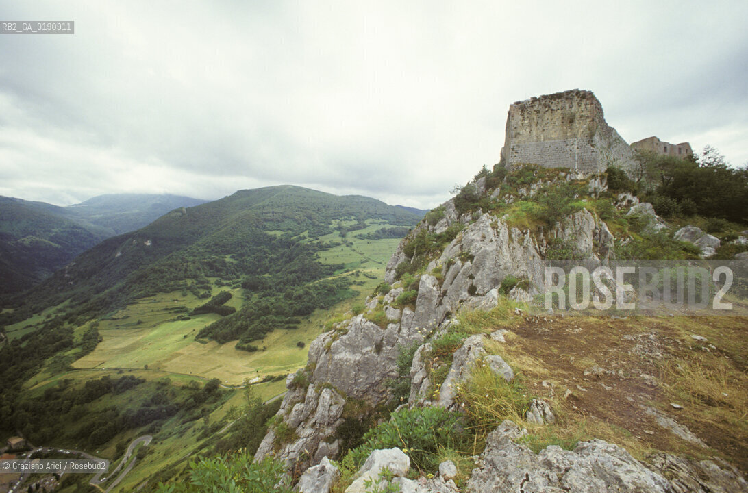 ( FRANCIA  )  MIDI-PYRENEES  IL CASTELLO DI MONTSEGUR ULTIMO RIFUGIO DELLA CHIESA CATARA  © 1999 Graziano Arici/Rosebud2 / GEO ERESIA CATARA CATARI CROCIATA