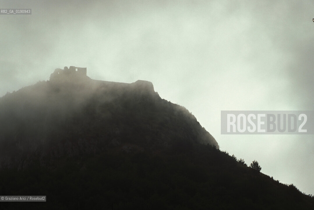 ( FRANCIA  )  MIDI-PYRENEES  IL CASTELLO DI MONTSEGUR ULTIMO RIFUGIO DELLA CHIESA CATARA  © 1999 Graziano Arici/Rosebud2 / GEO ERESIA CATARA CATARI CROCIATA