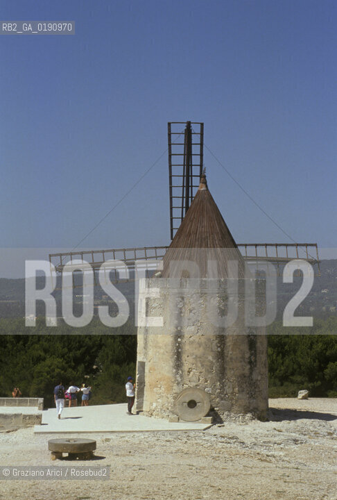 ( FRANCIA  )  PROVENCE-ALPES-COTE DAZUR FONTVIEILLE : MULINO DI ALPHONSE DAUDET © 1999 Graziano Arici/Rosebud2 / GEO LETTERATURA