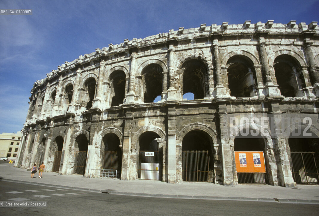 ( FRANCIA  )  LANGUEDOC-ROUSSILLON  NIMES : LARENA  © 1999 Graziano Arici/Rosebud2 / GEO