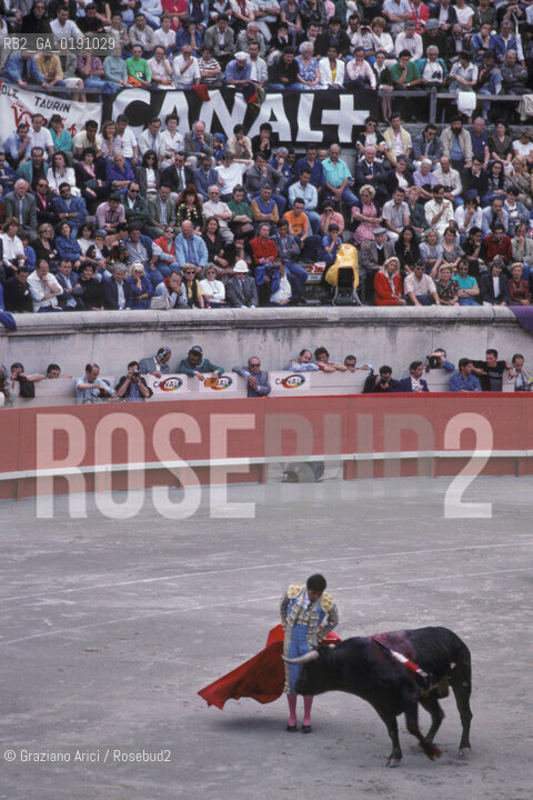 ( FRANCIA  )  LANGUEDOC-ROUSSILLON  NIMES : FERIA DES VENDANGES  ARENA CORRIDA © 1999 Graziano Arici/Rosebud2 / GEO