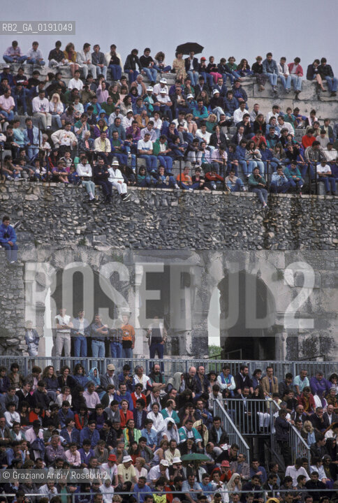 ( FRANCIA  )  LANGUEDOC-ROUSSILLON  NIMES : FERIA DES VENDANGES  ARENA CORRIDA © 1999 Graziano Arici/Rosebud2 / GEO
