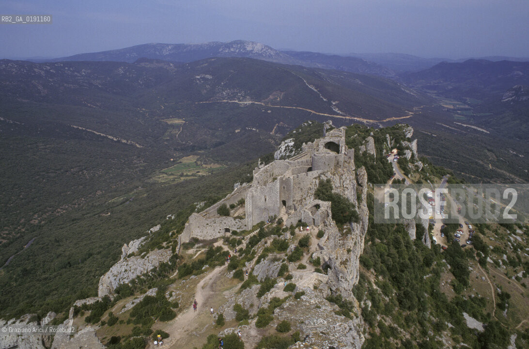 ( FRANCIA  )  LANGUEDOC-ROUSSILLON  PEYREPERTUSE : IL CASTELLO © 1999 Graziano Arici/Rosebud2 / GEO ERESIA CATARA CATARI CROCIATA
