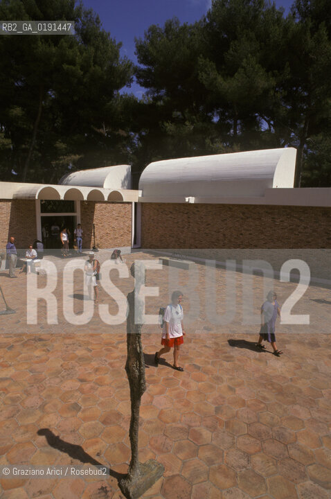 ( FRANCIA  )  PROVENCE-ALPES-COTE DAZUR SAINT-PAUL DE VENCE : FONDAZIONE MAEGHT  © 1999 Graziano Arici/Rosebud2 / GEO  ARTE MUSEO