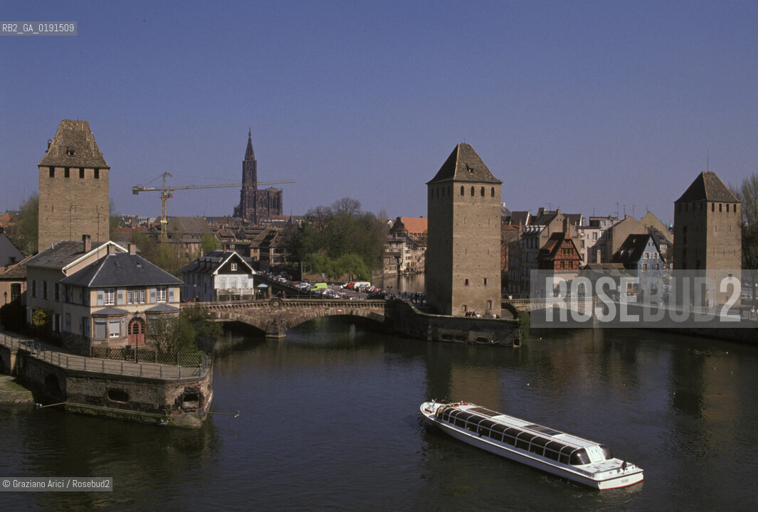 ( FRANCIA  )  ALSAZIA STRASBURGO : IL PONTE COPERTO CANALE  © 1999 Graziano Arici/Rosebud2 / GEO