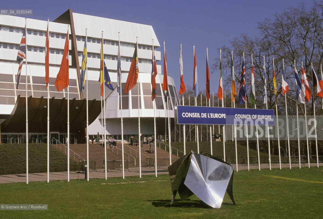 ( FRANCIA  )  ALSAZIA STRASBURGO : CONSIGLIO DEUROPA  © 1999 Graziano Arici/Rosebud2 / GEO BANDIERA