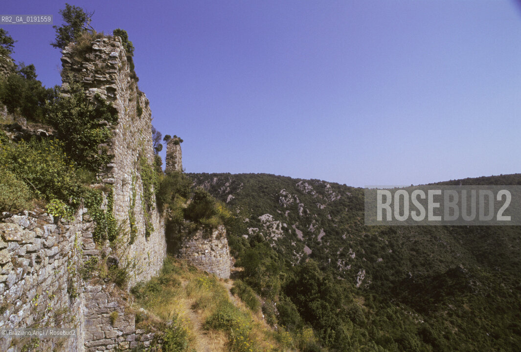 ( FRANCIA  )  LANGUEDOC-ROUSSILLON  CASTELLO DI TERMES  © 1999 Graziano Arici/Rosebud2 / GEO ERESIA CATARA CATARI CROCIATA