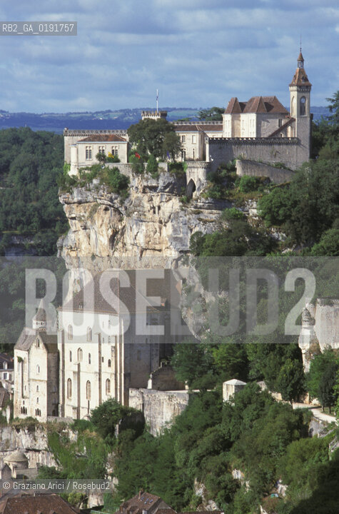 ( FRANCIA  )  MIDI-PYRENEES ROCAMADUR : PANORAMA DEL PAESE © 1999 Graziano Arici/Rosebud2 / GEO PERIGORD PELLEGRINAGGIO