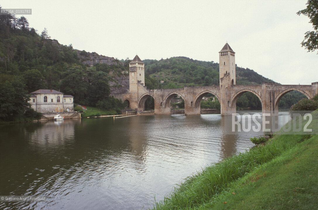 ( FRANCIA  )  MIDI-PYRENEES CAHORS : PONT VALETRE © 1999 Graziano Arici/Rosebud2 / GEO PERIGORD PONTE