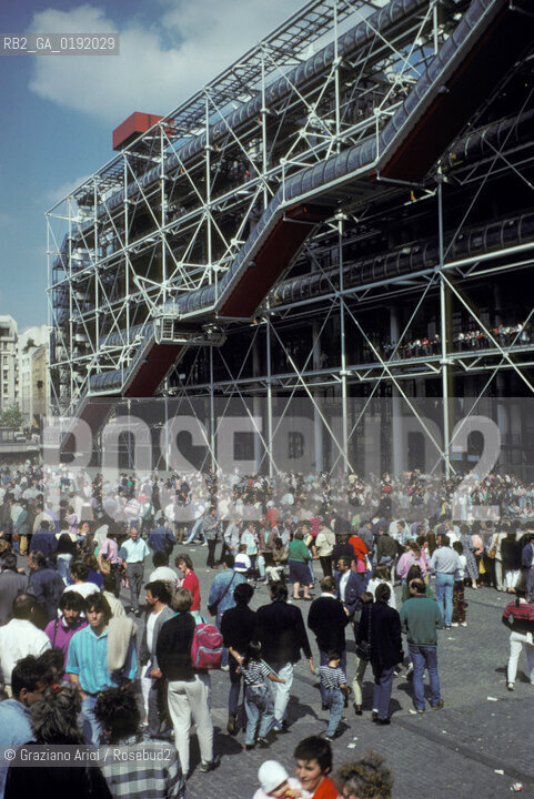 ( FRANCIA  )  PARIGI : IL MUSEO CENTRE DART E DE CULTURE G. POMPIDOU BEAUBOURG © 1995 Graziano Arici/Rosebud2 / GEO ARCHITETTURA MODERNA