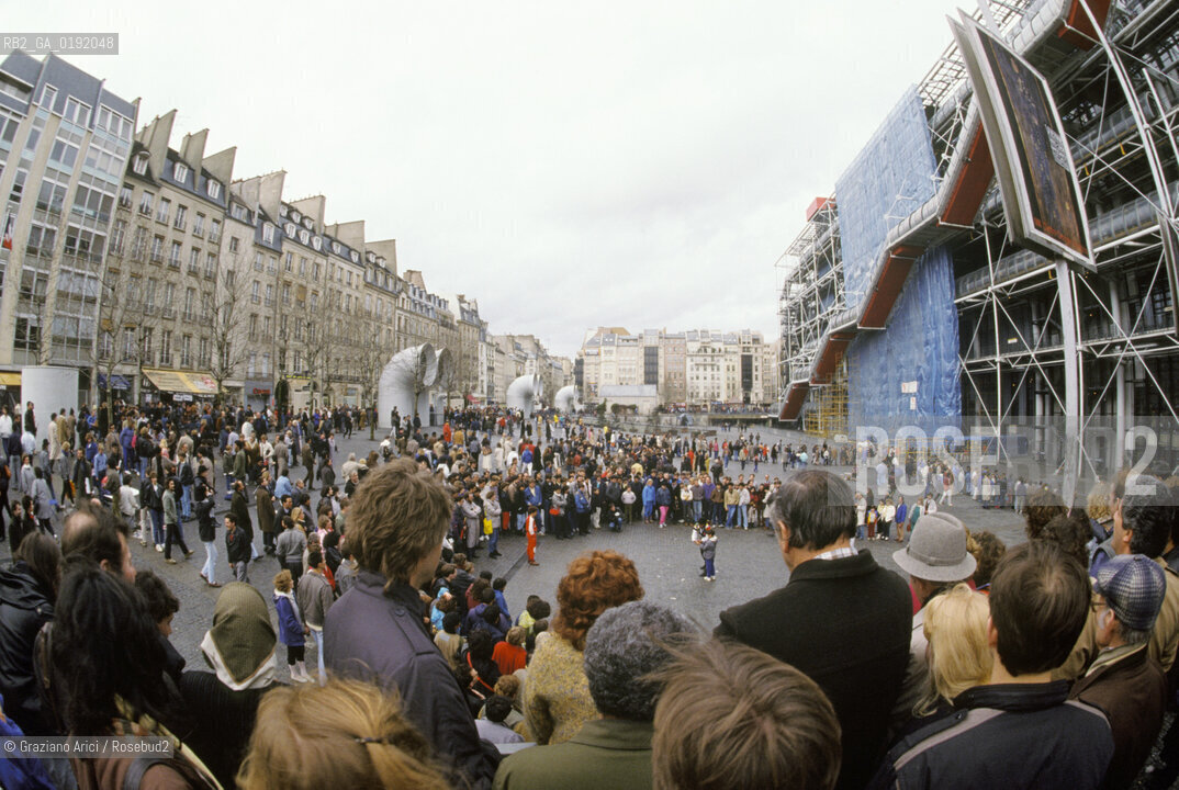 ( FRANCIA  )  PARIGI : IL MUSEO CENTRE DART E DE CULTURE G. POMPIDOU BEAUBOURG © 1995 Graziano Arici/Rosebud2 / GEO ARCHITETTURA MODERNA