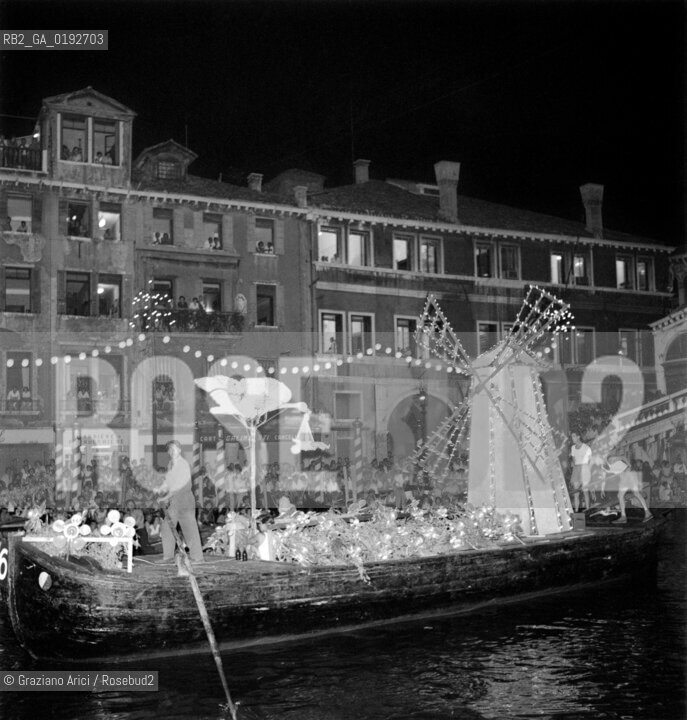 THE FRESCO NOTTURNO IN CANAL GRANDE  - VENICE - 196? © ARCHIVIO Graziano Arici/Rosebud2  / FESTA / BARCA
