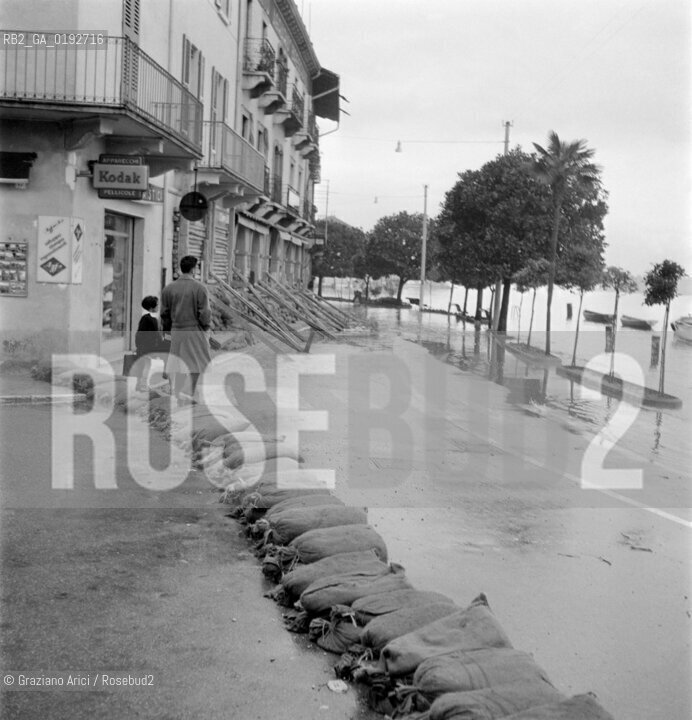 SALO : FLOOD AT THE GARDA LAKE  - 1960 - © ARCHIVIO Graziano Arici/Rosebud2  / INNONDAZIONE SUL LAGO DI GARDA