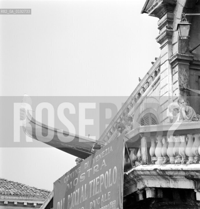 STRIKE OF GONDOLIERS  VENICE - 1969 - © ARCHIVIO Graziano Arici/Rosebud2  / SCIOPERO DEI GONDOLIERI CONTRO IL MOTO ONDOSO / GONDOLA