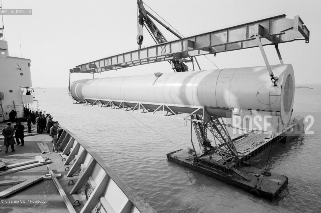 HARBOUR OF VENICE : SICEDISON PLANT - 1961 - ©Graziano Arici/Rosebud2 / PORTOMARGHERA / PORTO